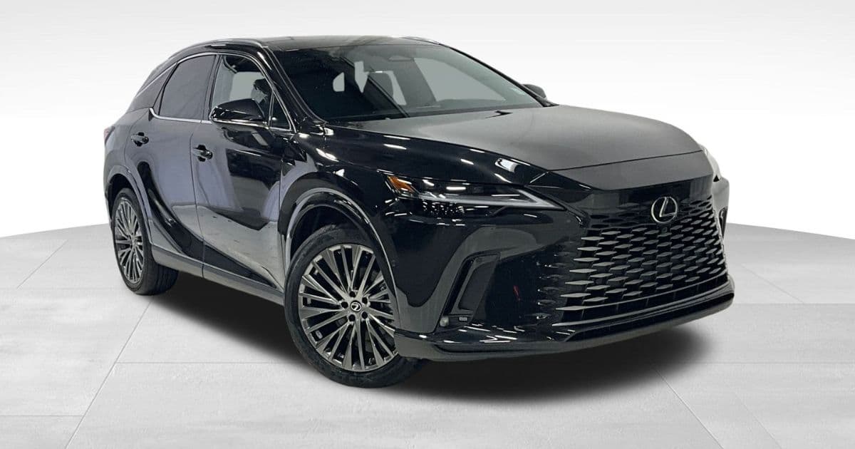 مقایسه لکسوس RX 350 با تویوتا RAV4: کدام SUV برای شما مناسب‌تر است؟