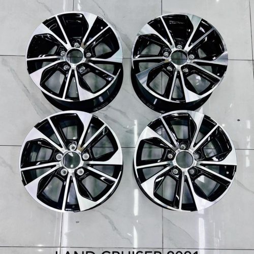 LAND CRUISER 2021